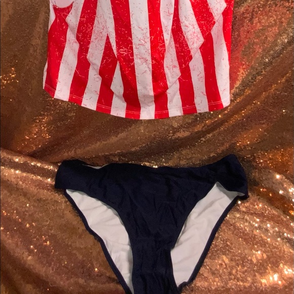 Flag Takini - Picture 3 of 3